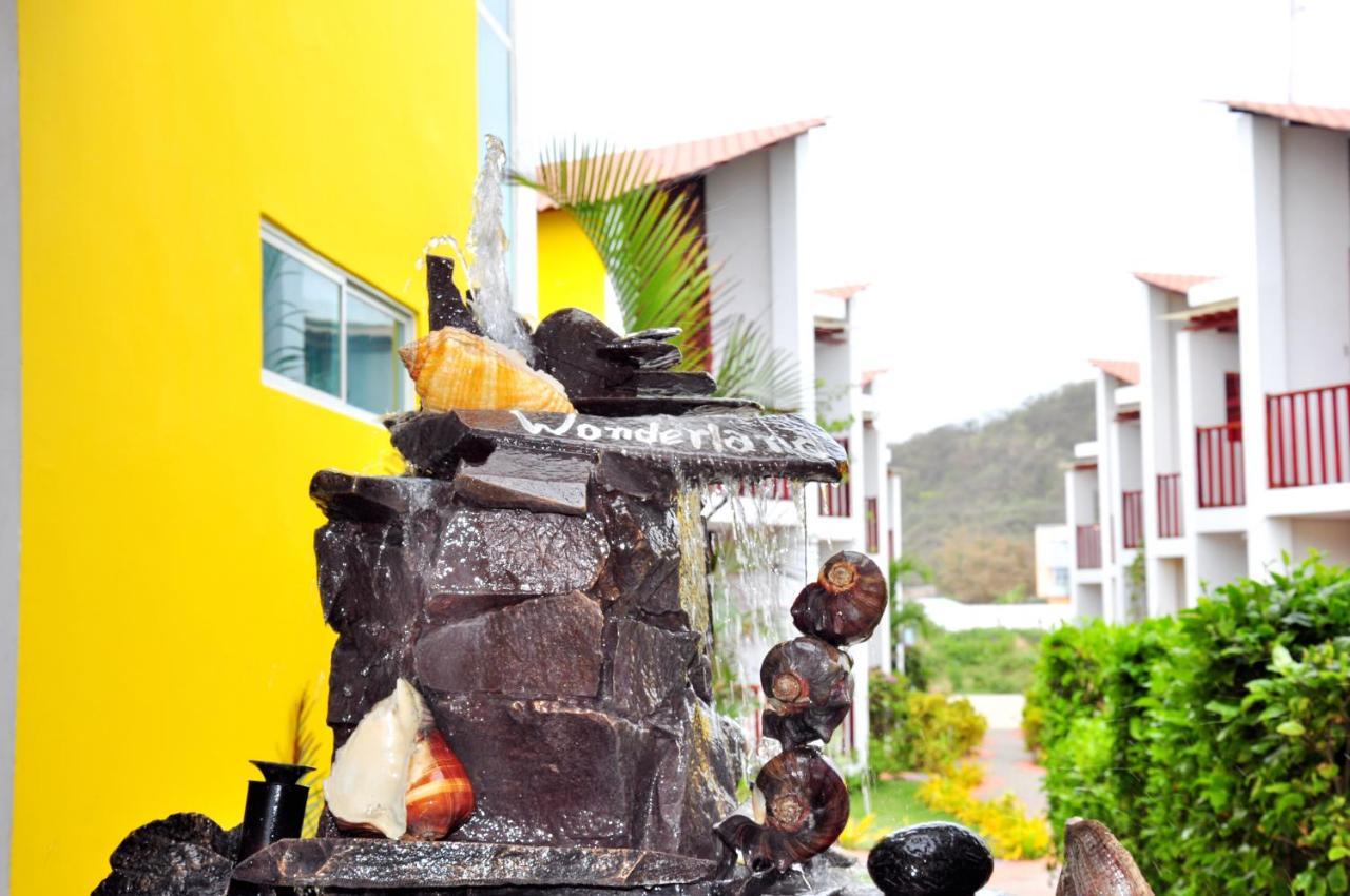 Hotel Canoa'S Wonderland Extérieur photo